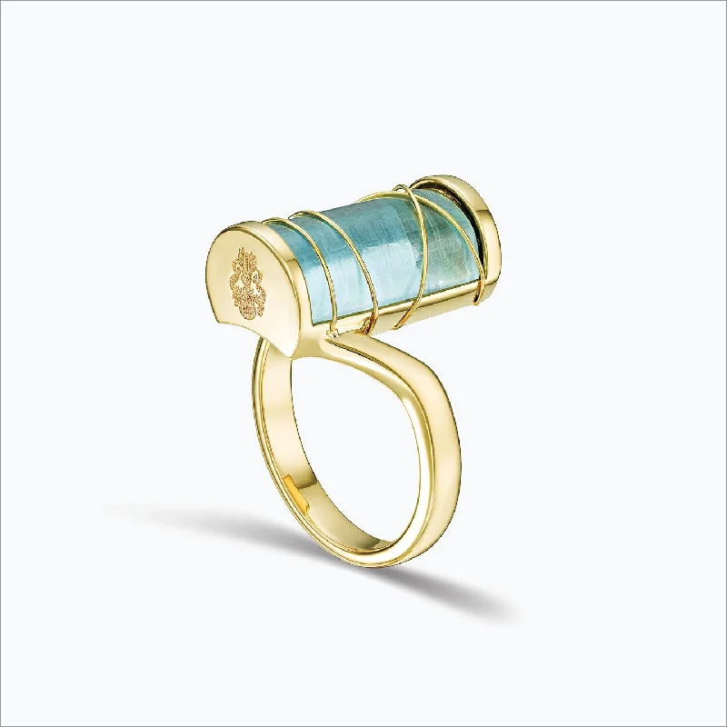 Birthstone Ring for Women-Karura 18K Gold Ring w. Aquamarine