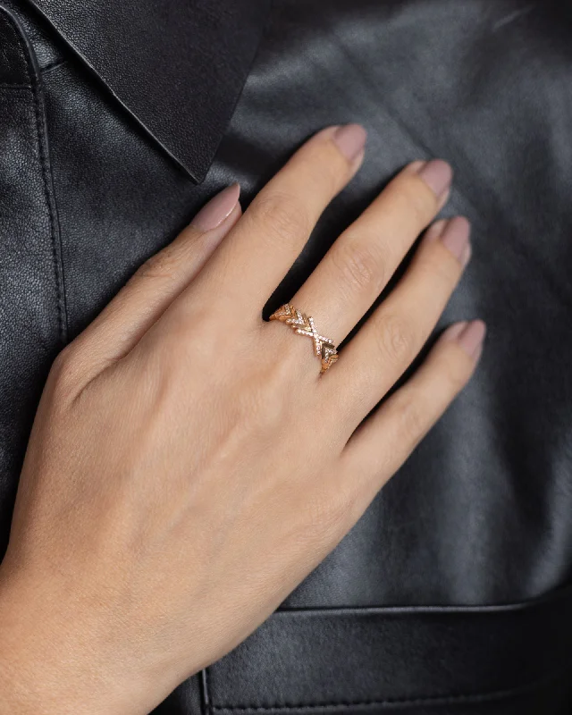 Stackable Rings for Women-Arrows 18K Gold, Whitegold or Rosegold Ring w. Diamonds