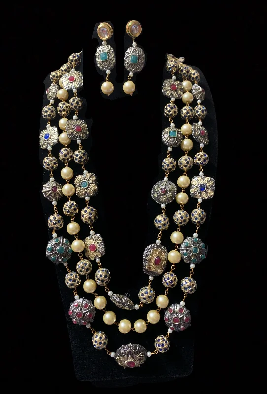 Dainty Gold Necklace-NS162 Sabra high quality Kundan necklace set ( READY TO SHIP  )