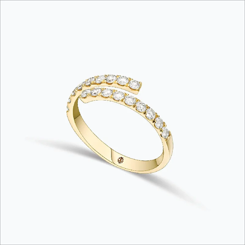 Diamond Halo Engagement Ring-Initha 18K Gold Ring w. Diamonds