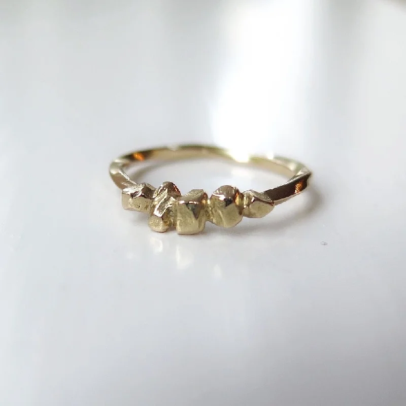 Men’s Wedding Ring with Engraving-Delicate Nugget Ring Gold