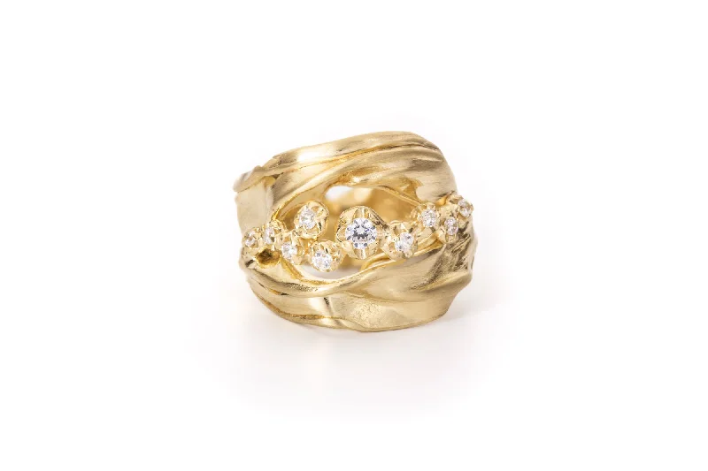 Classic Gold Wedding Ring-Fusion No 02 18K Gold, Whitegold or Rosegold Ring w. Diamonds