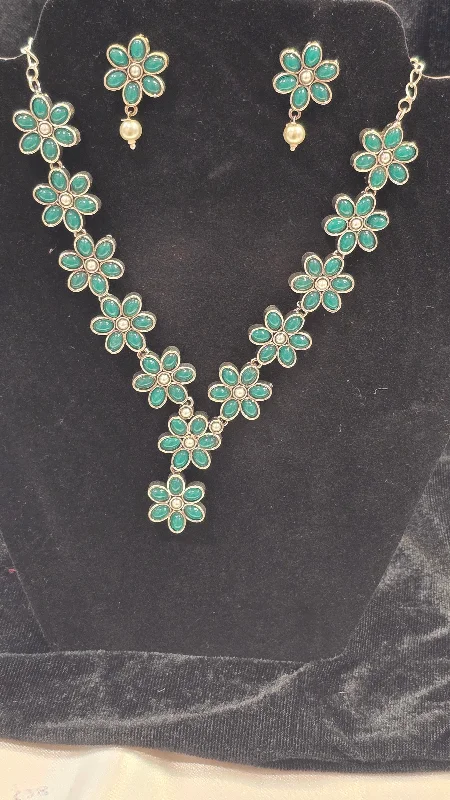 Chunky Gold Necklace-Beautiful Green Color Flower Shaped Necklace With Earrings Set