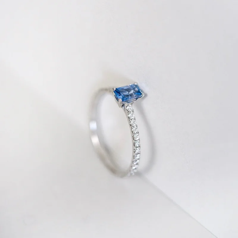 Gold Cocktail Ring-Candy Violete Blue 18K Whitegold Ring w. Sapphire & Diamonds