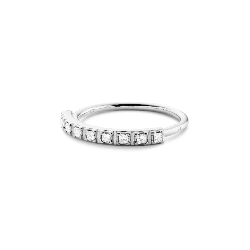 Custom Gemstone Ring-Raw Classic Aligned 18K Whitegold Ring w. Diamonds